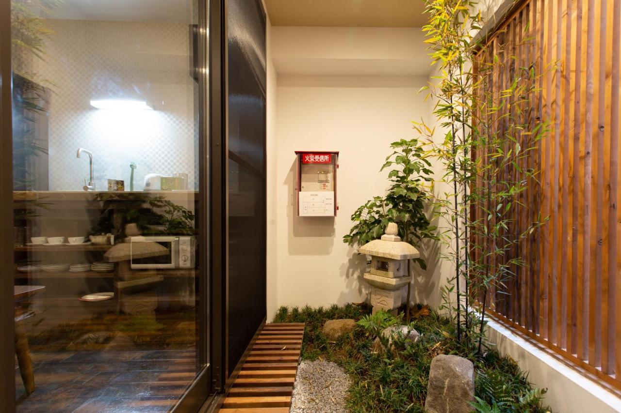 静響の宿 Silent Echo Inn โอซาก้า ภายนอก รูปภาพ
